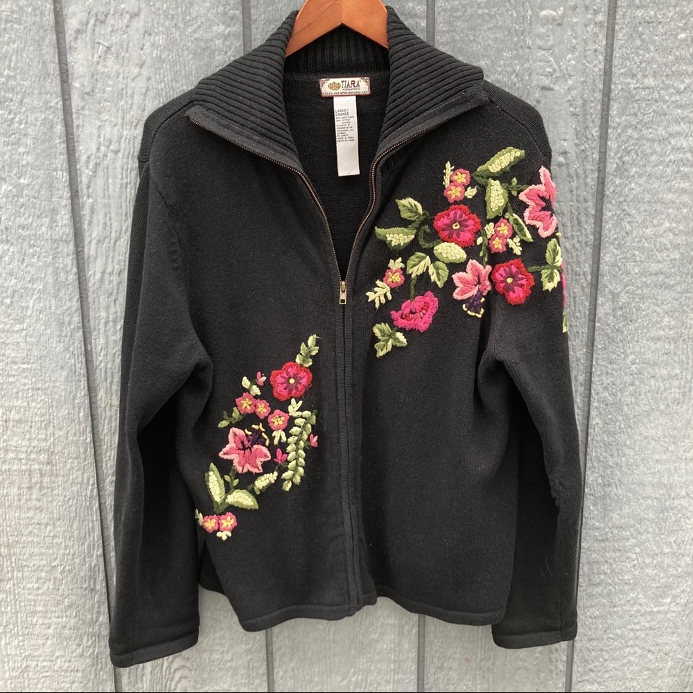 Vintage Floral Embroidered Zip Up Sweater